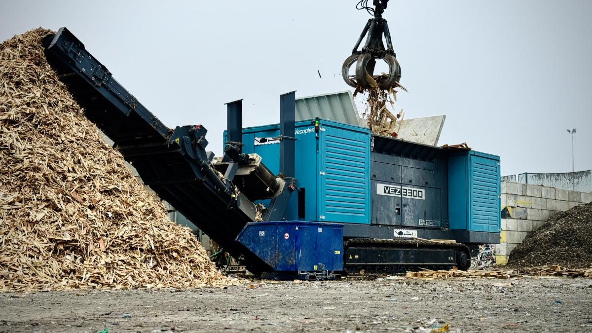 VIZ 1700 - High Performance Shredder | Vecoplan