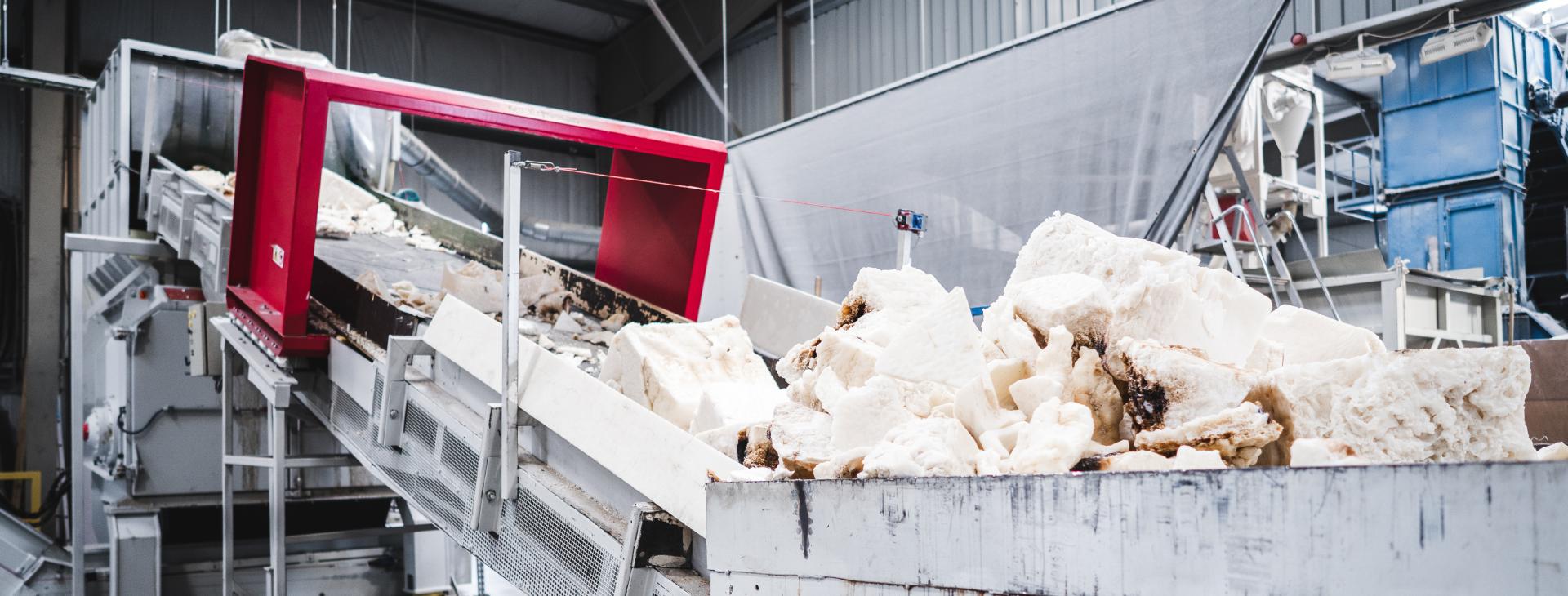 Shredding Machines for wood, plastics, Aluminium, straw and other materials