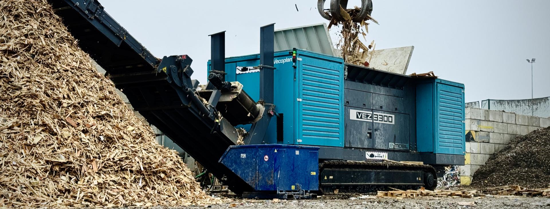 2026-04 - The new Vecoplan VEZ 3300 single-shaft shredder – now